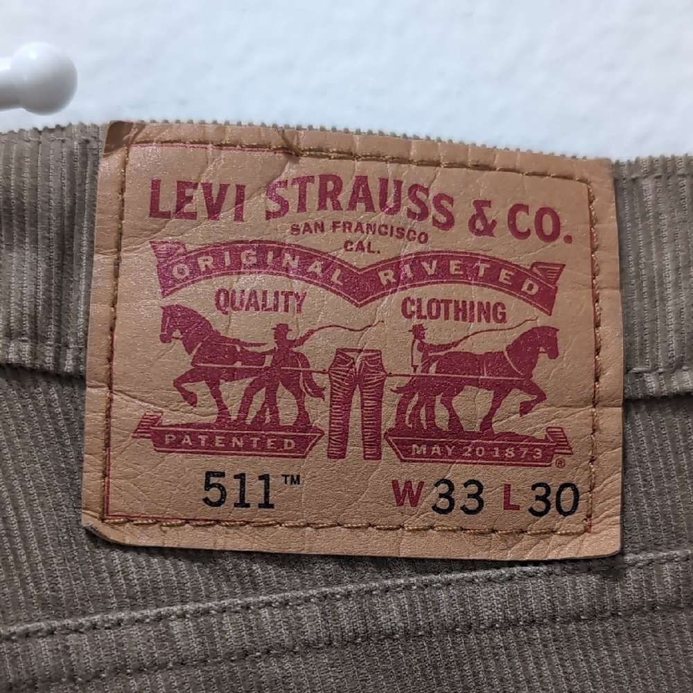 Levis Men's 511 Corduroy Khaki Pants (W33 L30) - Picture 2 of 3